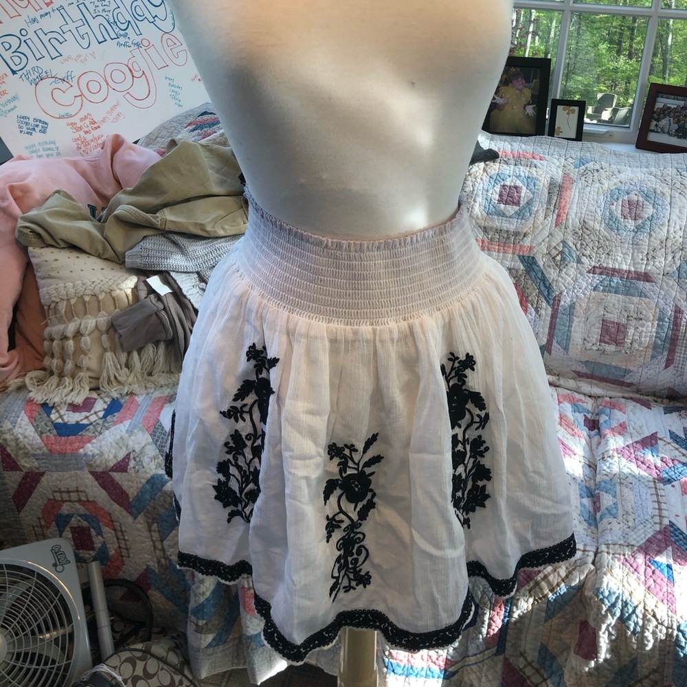 J crew frilly skirt